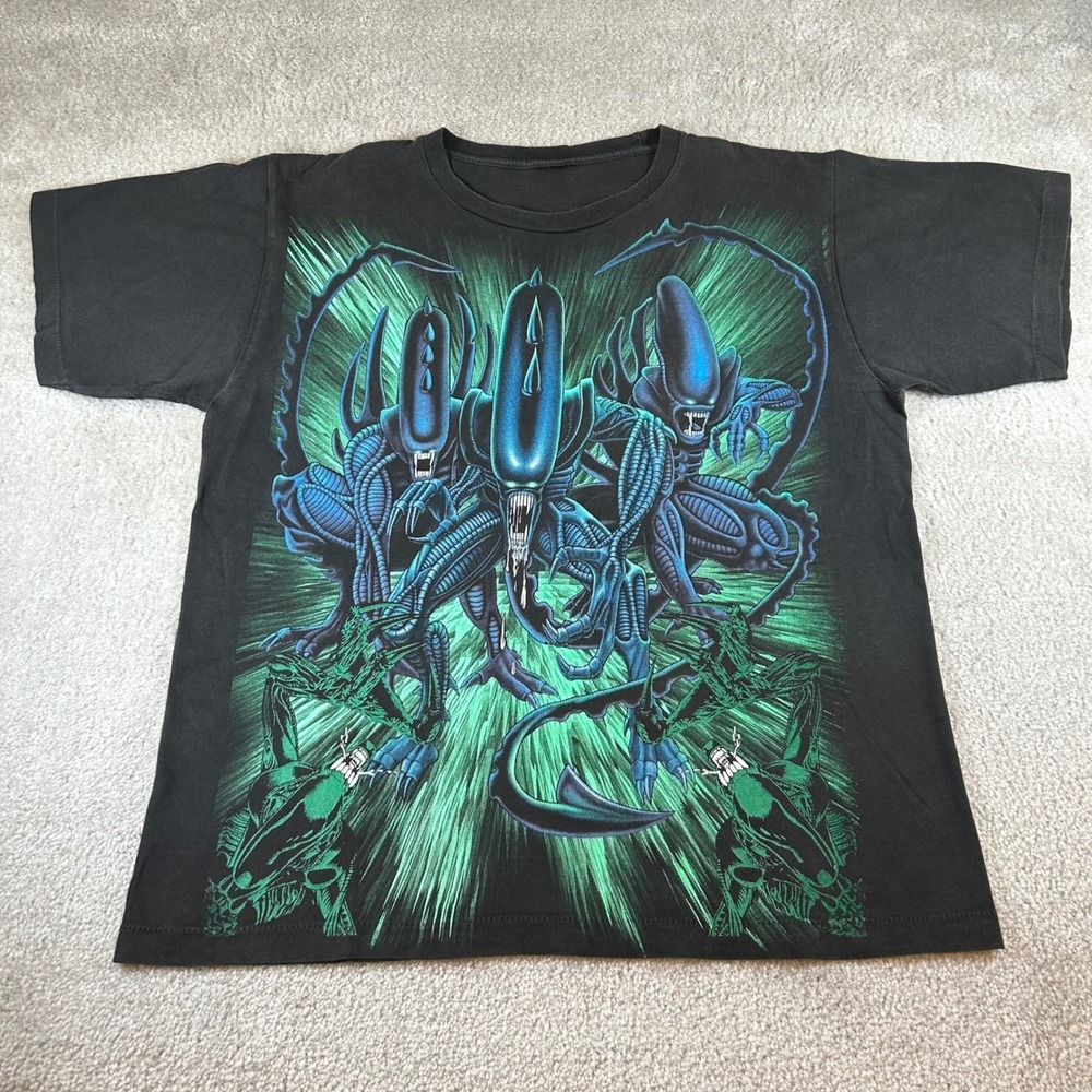 Vintage 90s Operation Aliens Xenomorph Comic Graphic AOP Boot T-Shirt Men's XL